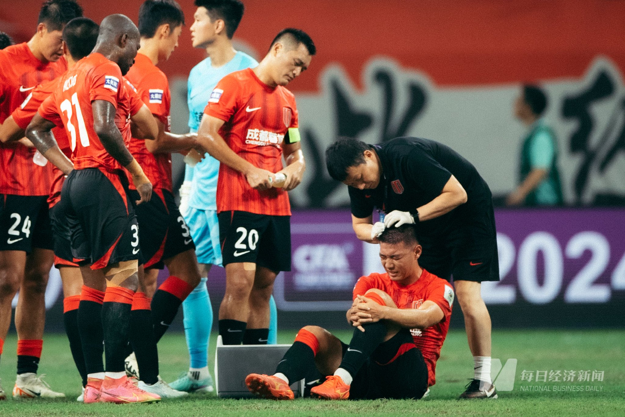 包含本土球队在国际赛事中遭逢困境,艰难徘徊的词条 包含本土球队在国际赛事中遭逢困境,艰难徘徊的词条